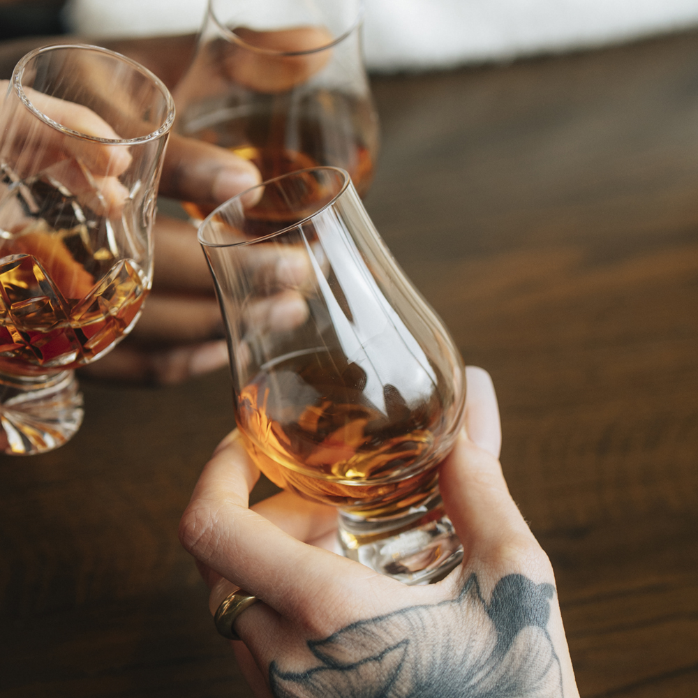 Single Glencairn whisky glass